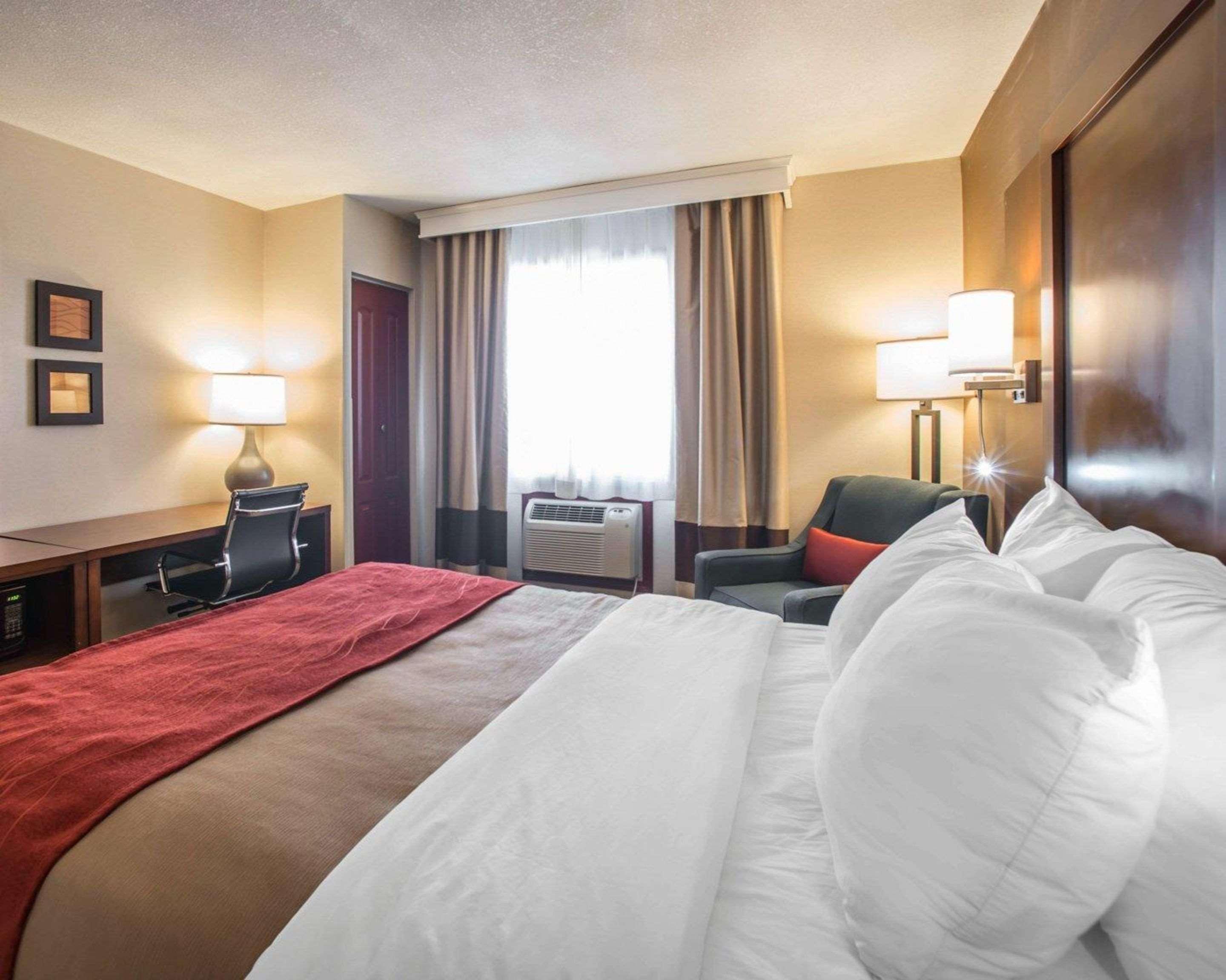 Quality Inn & Suites Boonville - Columbia Exterior foto